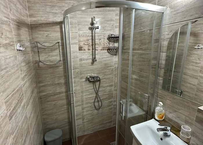 Szus Δωμάτια σε οικογενειακή κατοικία *