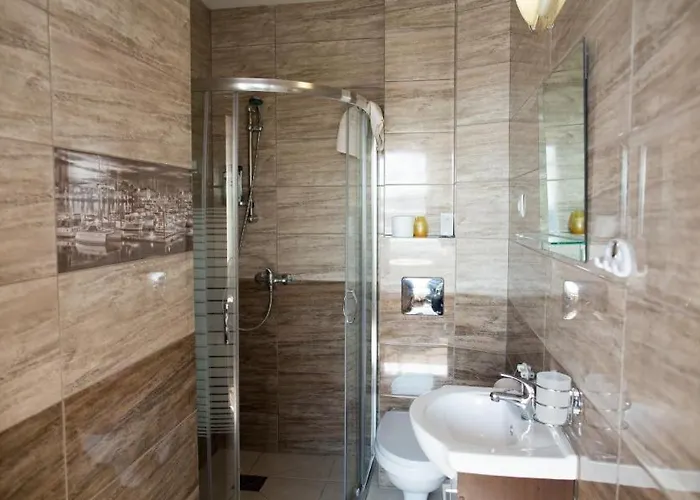 Δωμάτια σε οικογενειακή κατοικία Szus *